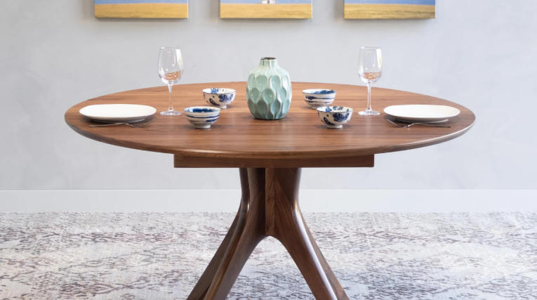 round wood dining table