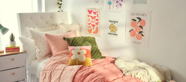 aesthetic beach room decor
