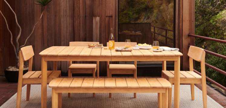 teak dining table