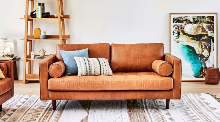 coastal decor with leather sofa