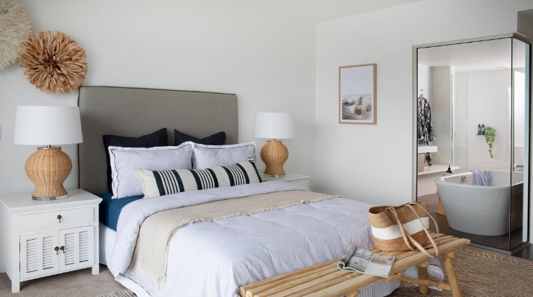 gray coastal bedroom ideas