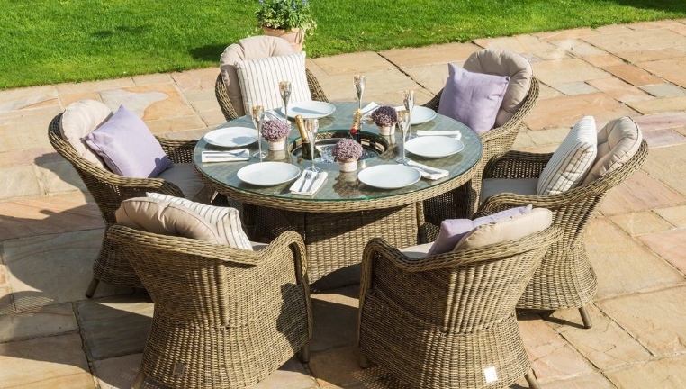 6 person round dining table