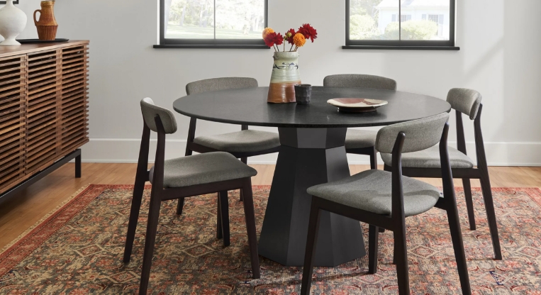small space dining table