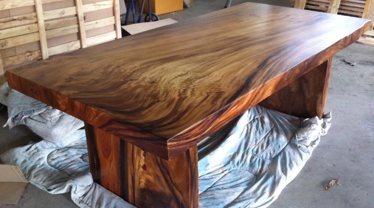 acacia dining table
