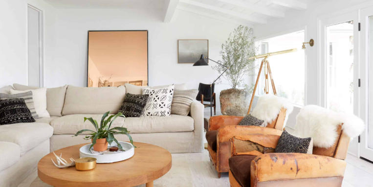 How to Combine Art and Function on Your Coffee Table