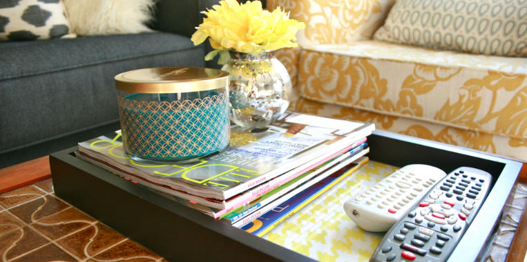 How to Use Mirrors in Coffee Table Decor