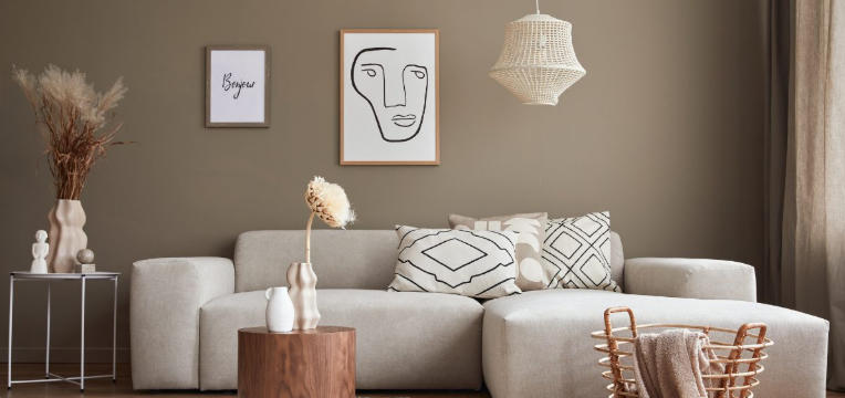 Warm Accent Color Ideas for Neutral Living Rooms