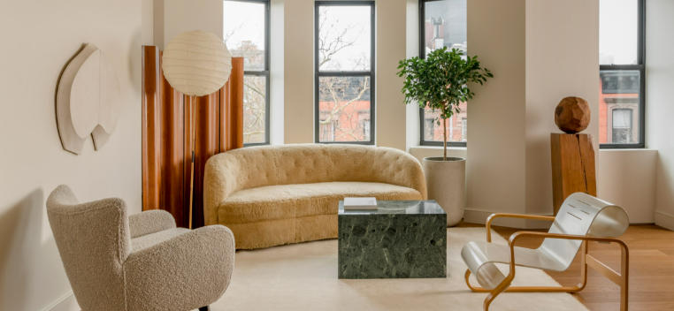 Best Warm Neutrals for a Comfortable Living Room