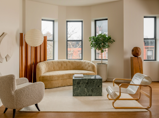 Using Warm Neutrals for a Soft Living Room Mood