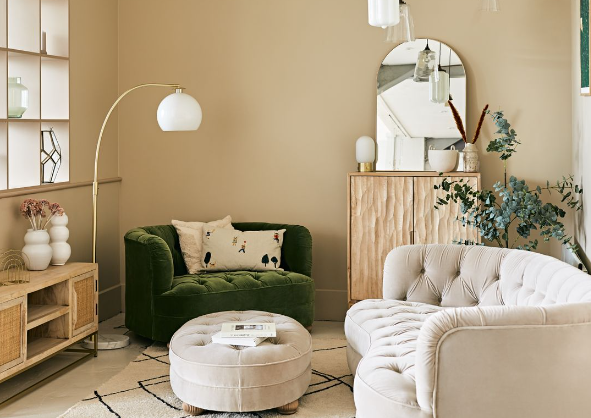 How to make small living rooms look bigger with color