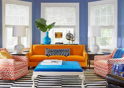 Color pairing mistakes in small living rooms