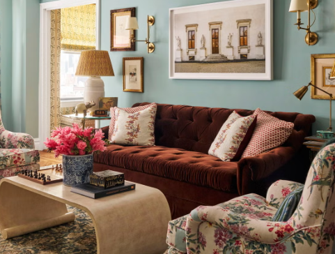 Seasonal color palettes for small living rooms