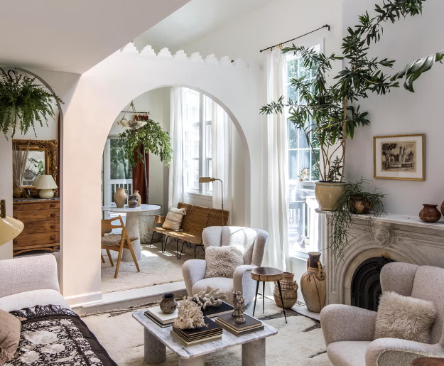 Compact living room color styling tips